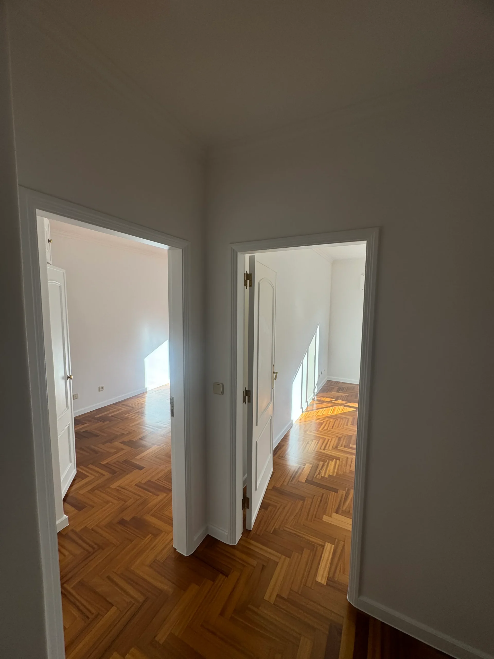 70960E3E-6DC7-4085-A08E-D300852E775D